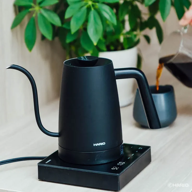 Hario Lyra Wasserkocher 800 ml Schwarz – Schwanenhals mit Temperaturregelung
