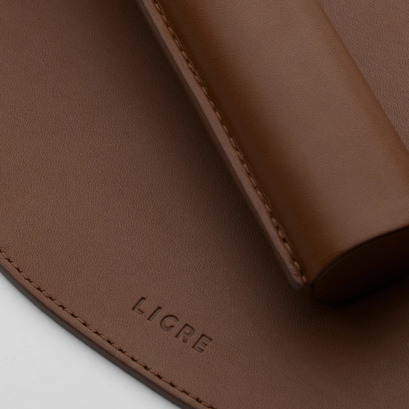 LIGRE Doppel-Siebträger 58 mm – Griff mit Rindleder cognac brown, von TSATSAS gefertigt