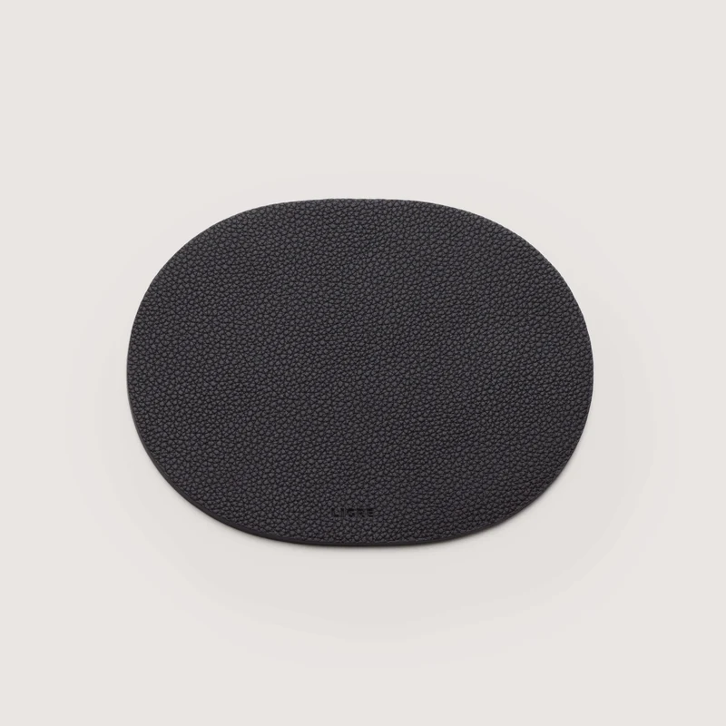 LIGRE Tampermatte aus Rindleder – pebble black, 190 × 150 mm