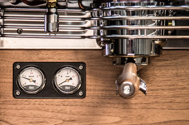 Dalla Corte XT Classic 2-gruppig Multiboiler-Siebträgermaschine