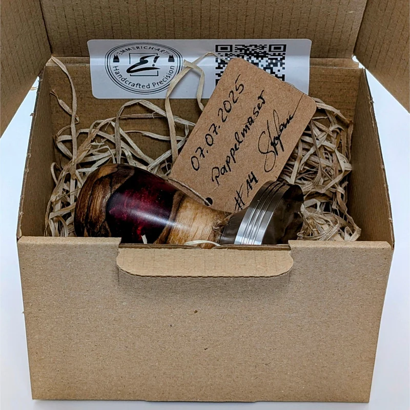 Epoxy Elegance Tamper #14 – Pappelmaser & Rubinrot
