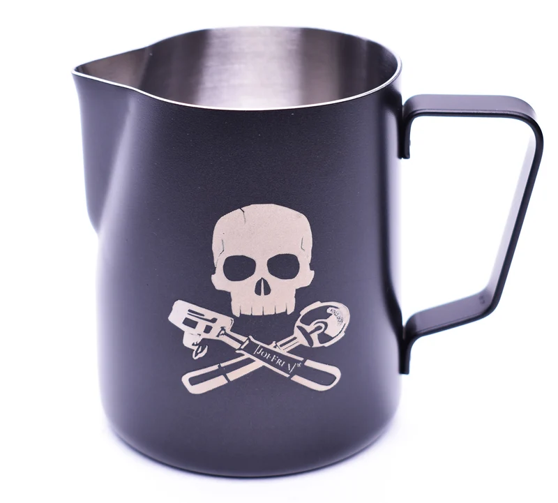 JoeFrex Milchkanne mit Pulverbeschichtung PIRATE 0,35l