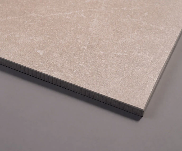 Feinsteinzeug Maku Nut 60×60 cm