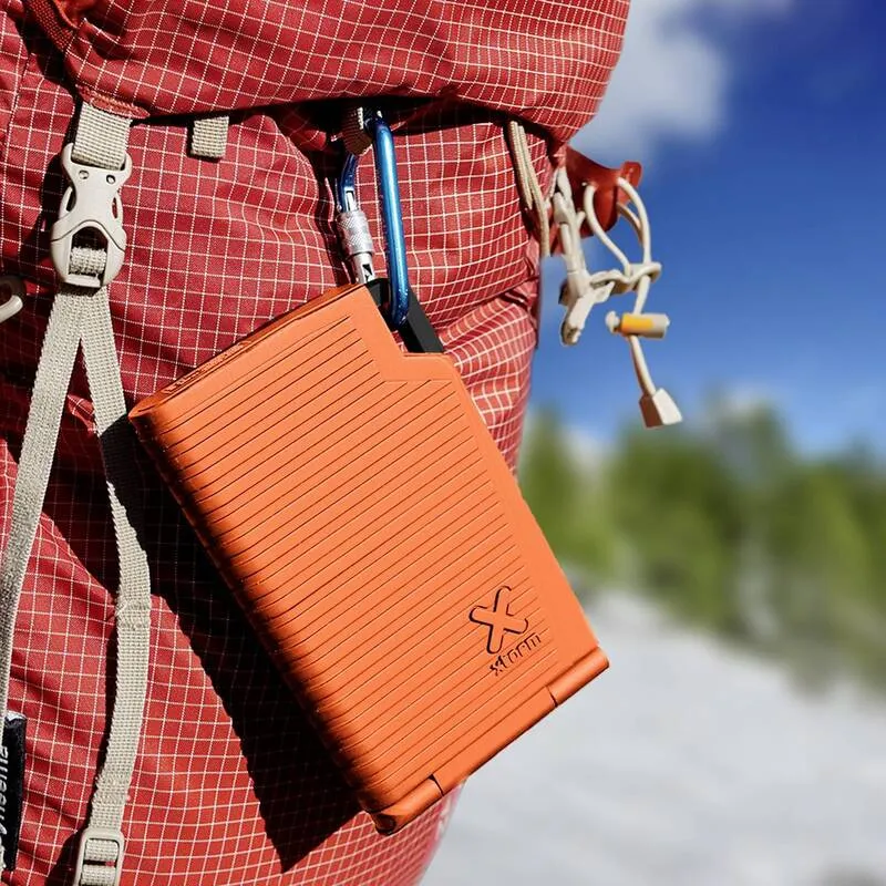 B-Ware Xtorm XR105 wasserdichte Solar-Powerbank Akku Solar Ladegerät SIEHE TEXT/FOTO