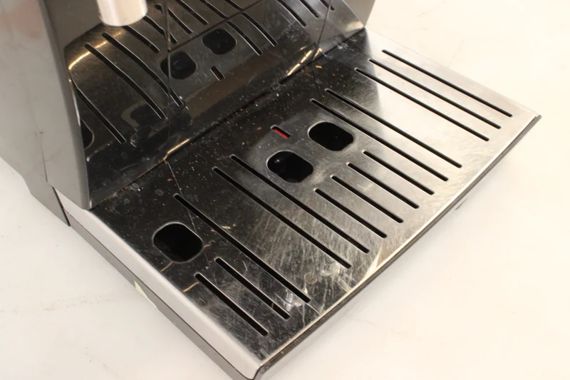 B-Ware DeLonghi Kaffeevollautomat Kaffeemaschine Dinamica Schwarz LatteCrema System