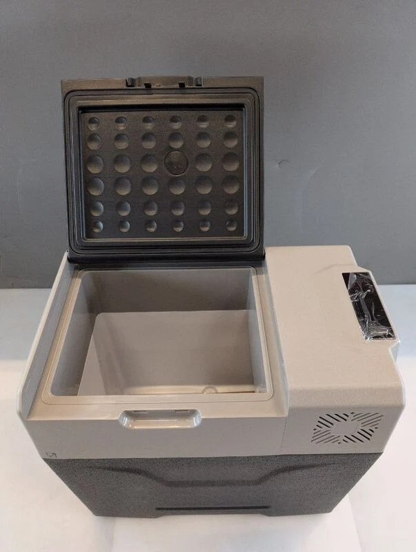 C-Ware Kompressor Kühlbox Yukon 50l Kühlgerät mit App Steuerung und USB Anschluss grau
