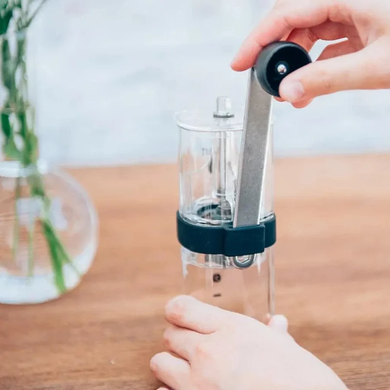 Hario Coffee Mill Smart G - Kaffeemühle Handmühle 24 Gramm