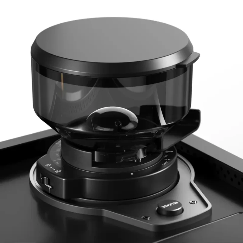 Loewe aura.pure Espressomaschine mit Mühle – 3 Thermoblöcke