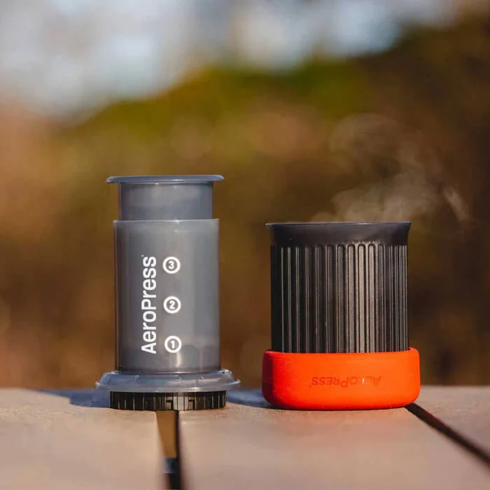 AeroPress Coffee Maker Go – Kompakte Kaffeepresse für perfekten Genuss unterwegs inklusive 100 Filter