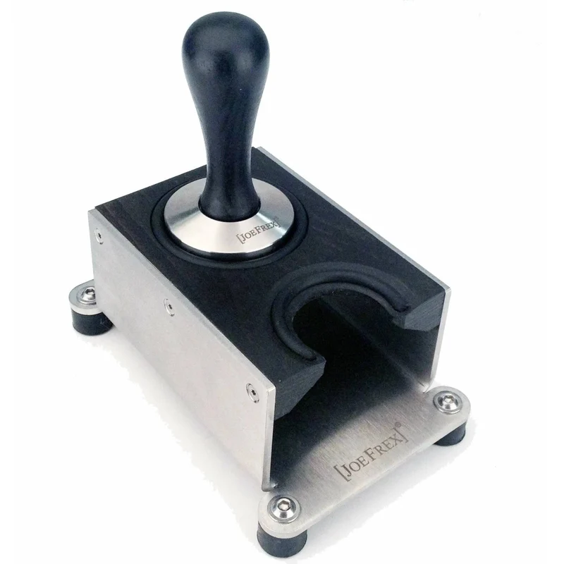 Tamping Station Exclusive Black