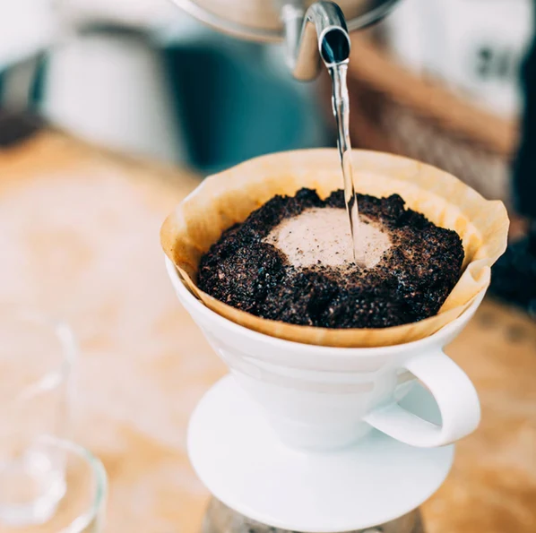 HARIO V60 Handfilter Porzellan, weiß