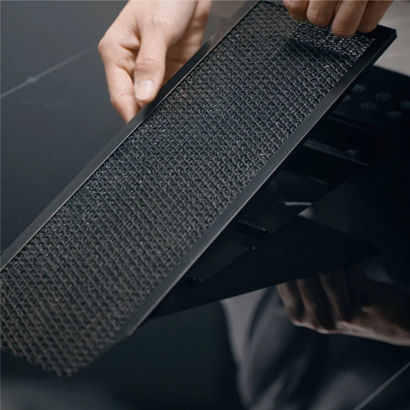 Ciarra ONE Induktionskochfeld mit Dunstabzug Kompakt 590 mm mit integriertem Plasma⁺-System und Boost und Flexzone CBBEH594BBFF-OW