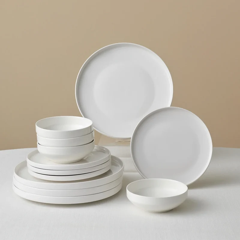 Karaca Stream Bone China Saturn 4 Kişilik 12 Parça Yemek Takımı, Beyaz