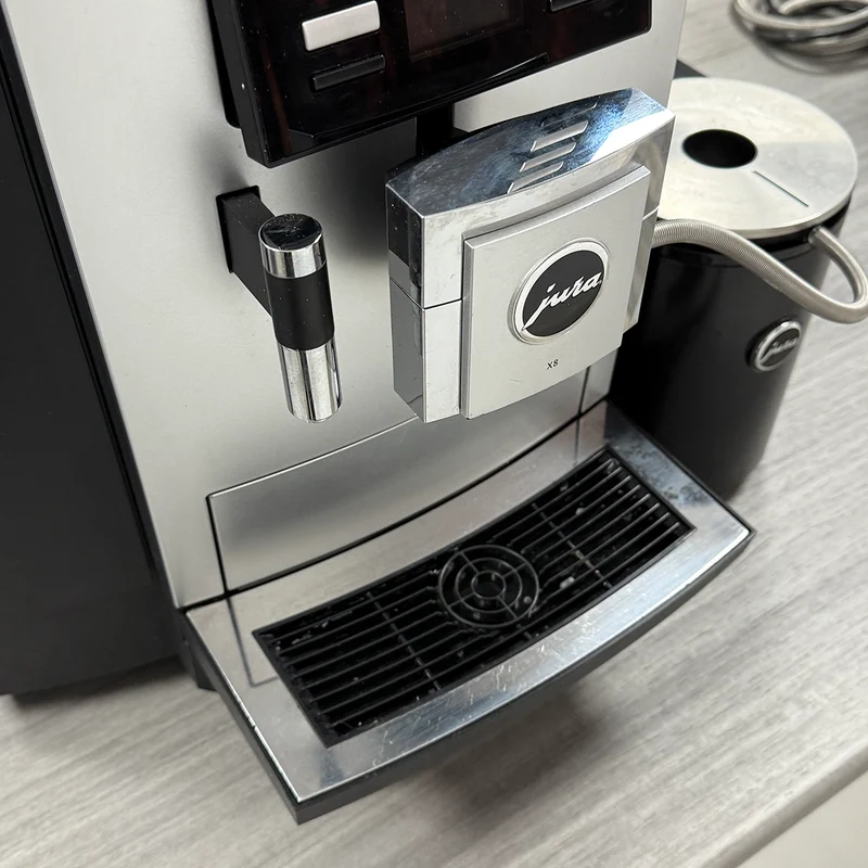 Refurbished Jura X8 Professional Coffee Machine & Cool Control Milk Cooler Bundle