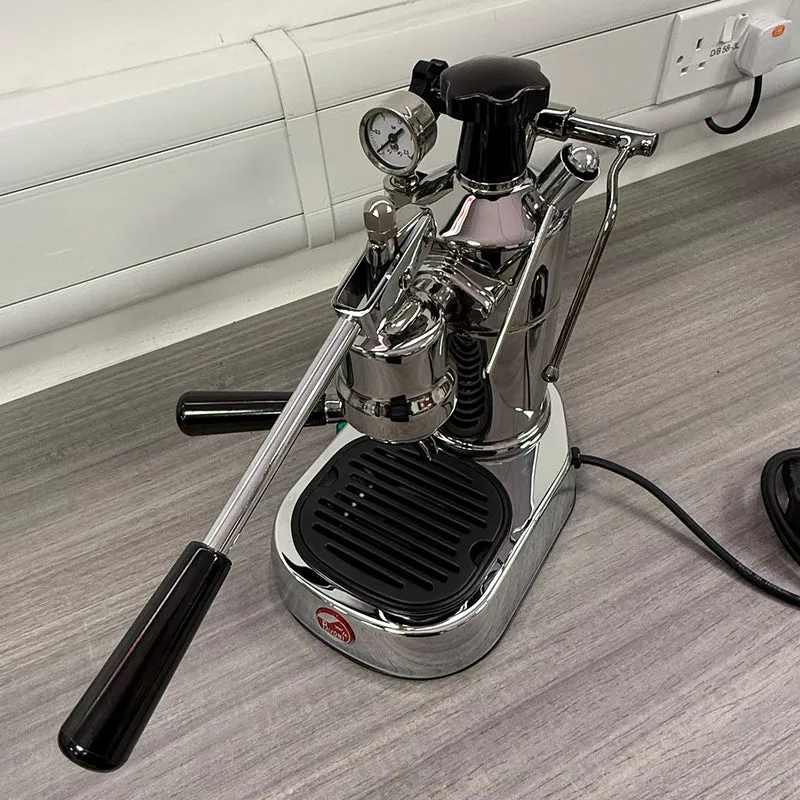 Showroom Model La Pavoni Lever Professional (Chrome base black handles) 240v - LPLPLQ01UK