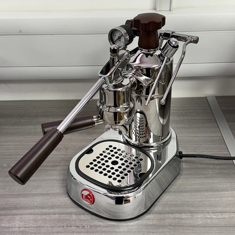 SHOWROOM MODEL La Pavoni Lever Professional (Chrome base wood handles) 240v - LPLPLH01UK