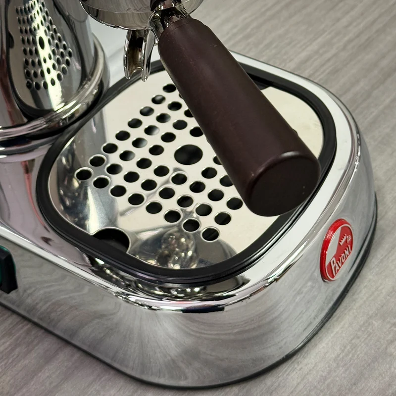 SHOWROOM MODEL La Pavoni Lever Professional (Chrome base wood handles) 240v - LPLPLH01UK