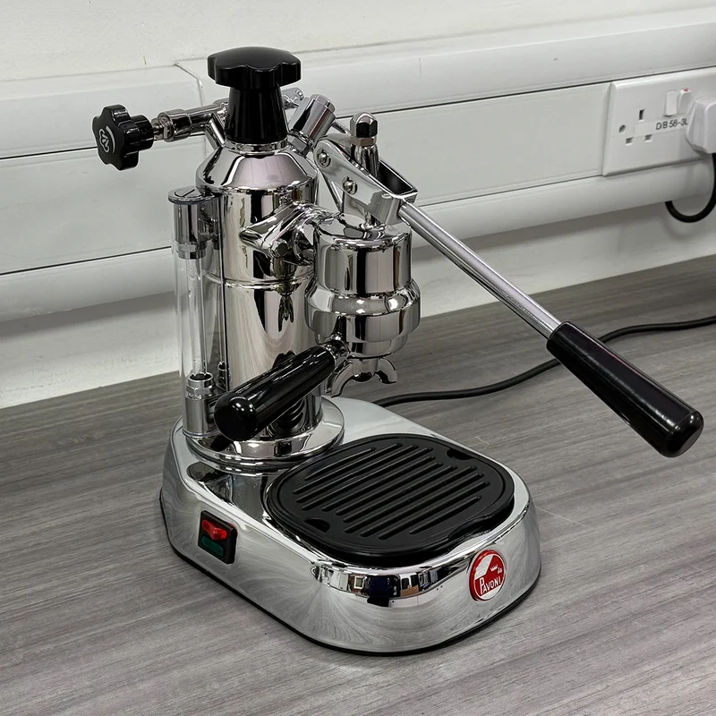 SHOWROOM MODEL La Pavoni Europiccola (Chrome Base black handles) 220v - LPLELQ01UK