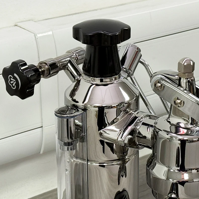 SHOWROOM MODEL La Pavoni Europiccola (Chrome Base black handles) 220v - LPLELQ01UK