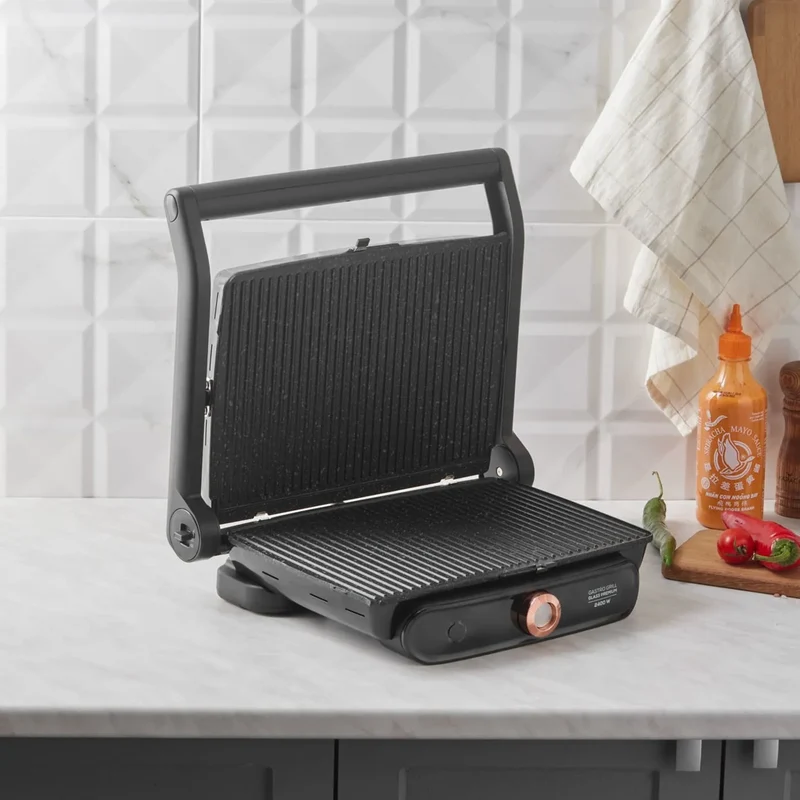 Karaca Gastro Grill Glas Premium 2400W Toaster und Grillmaschine Mattschwarz
