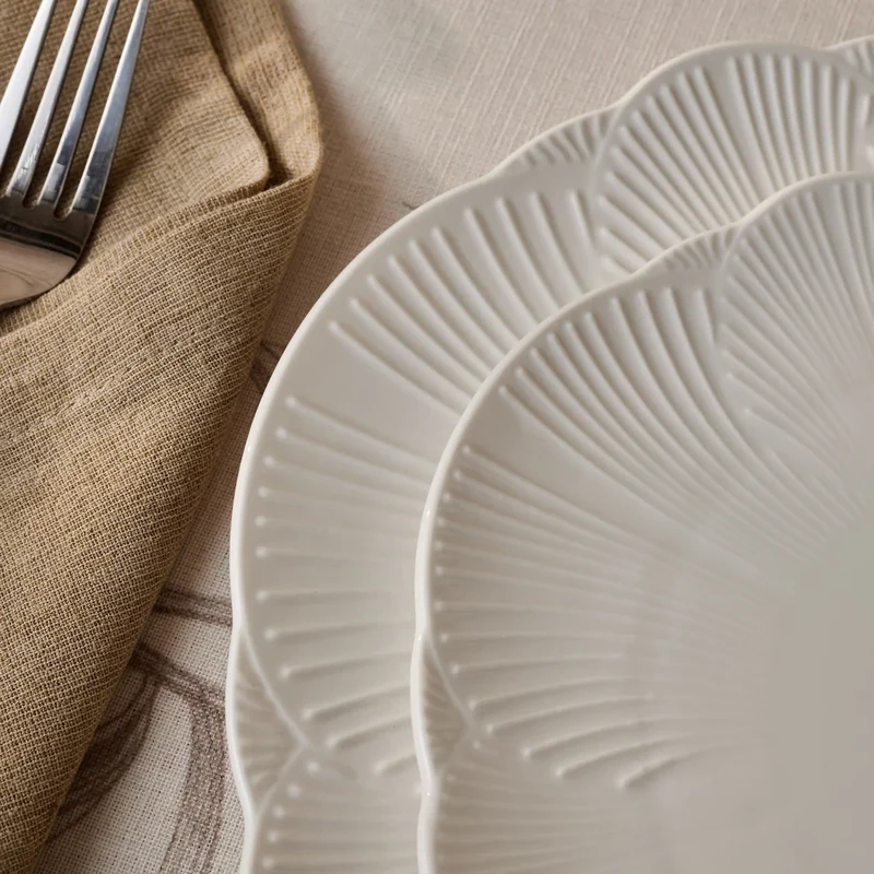 Karaca Bloom 6 Kişilik 24 Parça Bone China Yemek Takımı, Beyaz