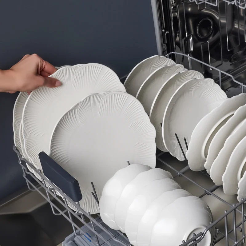 Karaca Bloom 6 Kişilik 24 Parça Bone China Yemek Takımı, Beyaz
