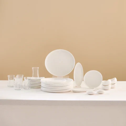 Karaca Bone China Olla 22 Parça 6 Kişilik Kahvaltı Seti, Beyaz