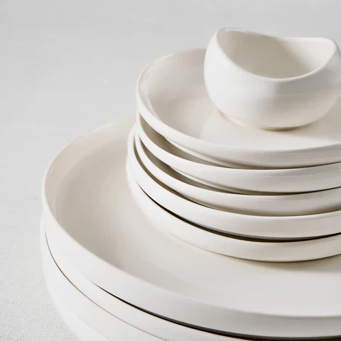 Karaca Bone China Olla 22 Parça 6 Kişilik Kahvaltı Seti, Beyaz
