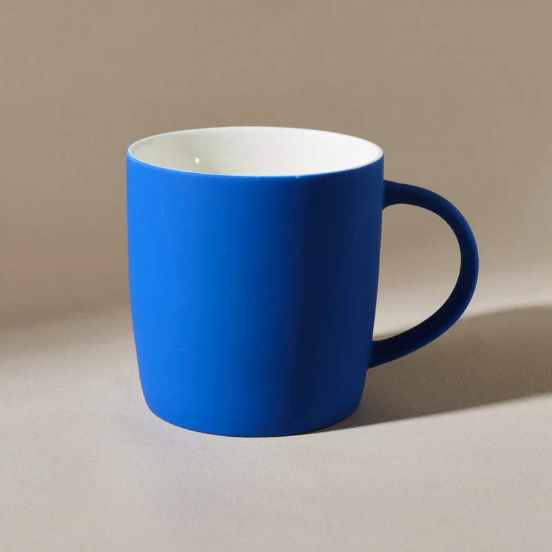 Karaca Soft Touch Marineblau Tasse 340 ml