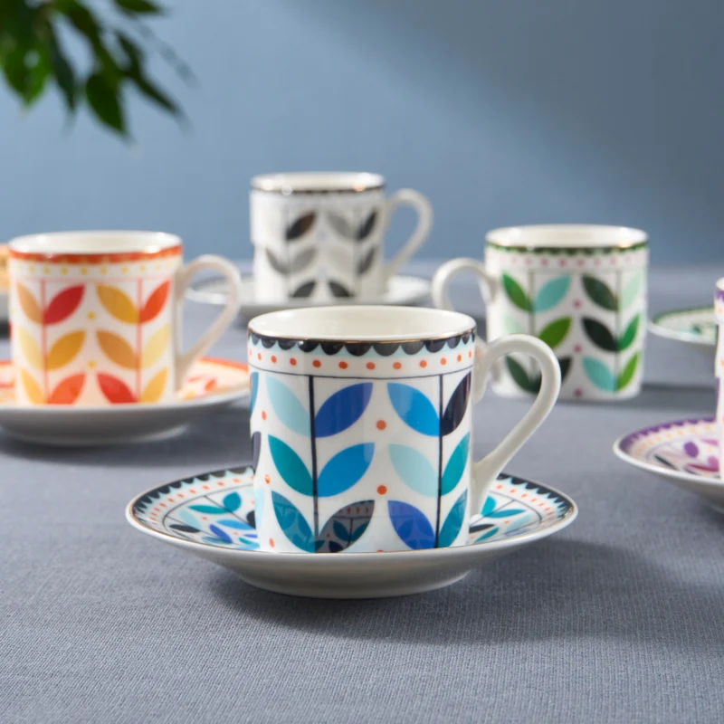 Karaca Tracy Gold 12-teiliges Bone China Espresso Türkisch-Kaffeetassen-Set für 6 Personen, 80 ml, Mehrfarbig