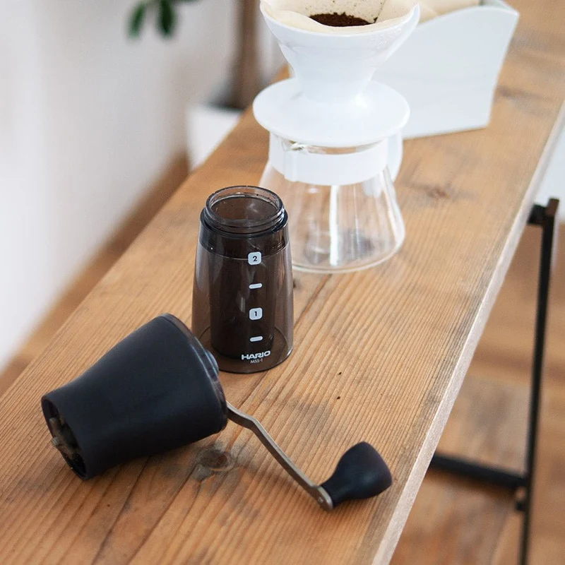 Hario Ceramic Coffee Mill Mini-Slim Plus Kaffeemühle