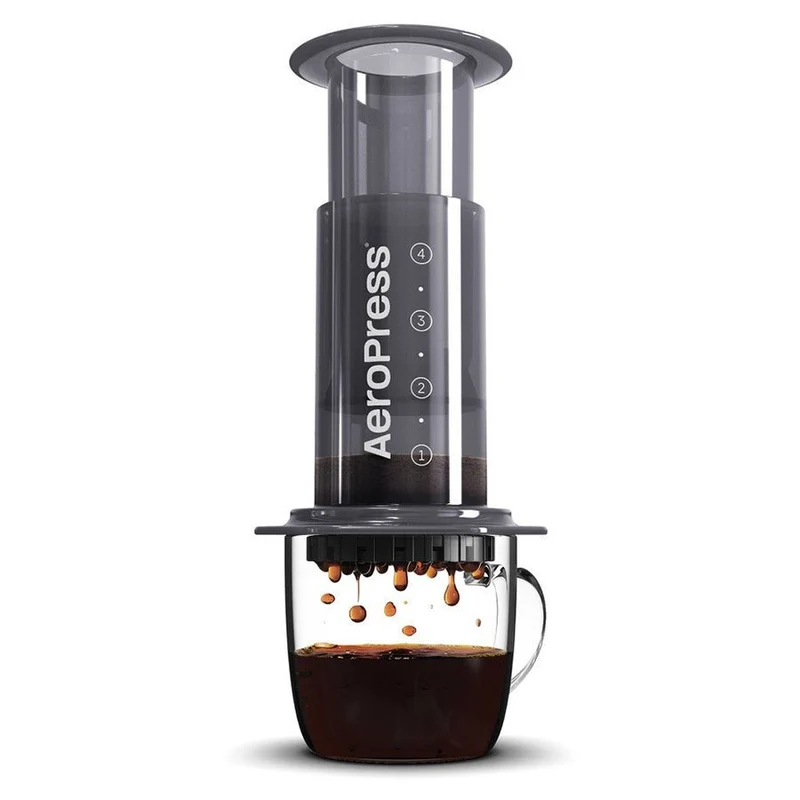 AeroPress Original Kaffee-Zubereiter inkl. 100 Filtern